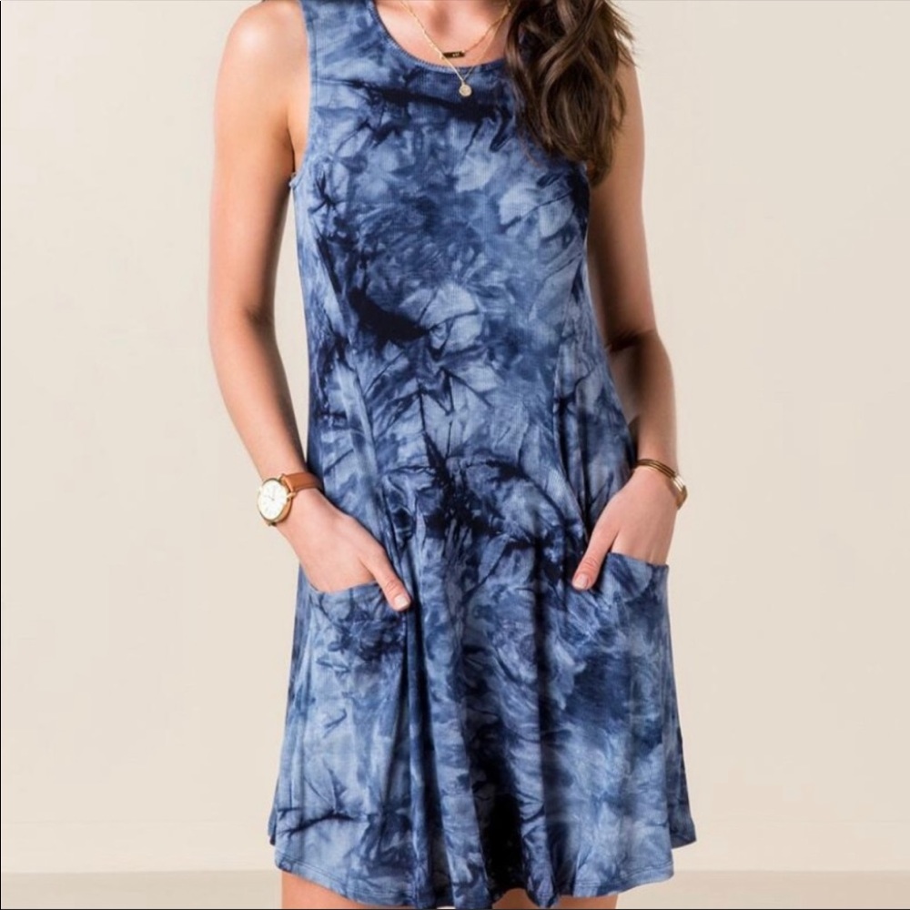 Francesca’s tie dye dress w pockets!